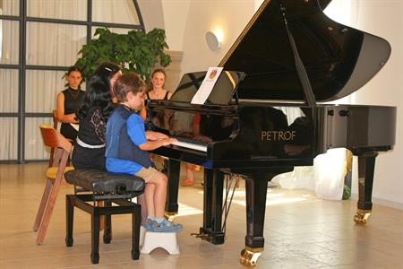 Základní umělecká škola * Klavírní koncert ZUŠ OPEN 2024