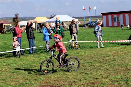 Sport * I. ročník - Kolo Cup & Ultraminifotbal Cup - dětské závody na velkopavlovickém letišti