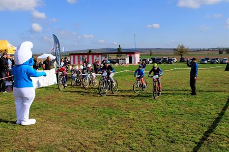 Sport * I. ročník - Kolo Cup & Ultraminifotbal Cup - dětské závody na velkopavlovickém letišti