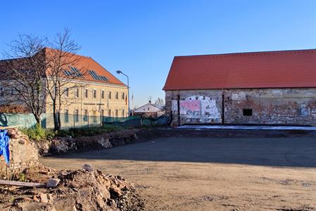 Výstavba ve městě * Bývalý areál statku - stavba nových budov