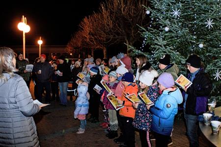 Advent & Vánoce * XIV. ročník akce ČESKO ZPÍVÁ KOLEDY s Deníkem, u nás poosmé