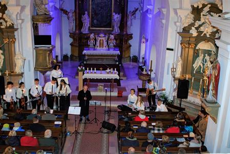 Advent & Vánoce * Vánoční koncert studentů velkopavlovického gymnázia v kostele