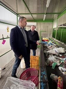 Město Velké Pavlovice * Poslanec Poslanecké sněmovny PČR JUDr. Pavel Kašník navštívil společnost Hantály, a.s.