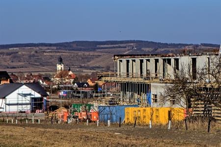 Výstavba ve městě * Nová obytná lokalita Ostrovec - bývalé JZD/družstvo