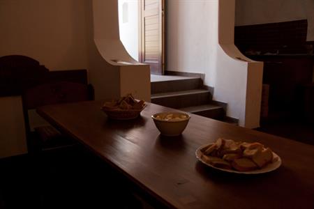 UMĚNÍM POZNÁVÁME SVÉ SOUSEDY * výstupy KVĚTEN 2011