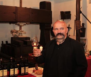 UMĚNÍM POZNÁVÁME SVÉ SOUSEDY * výstupy KVĚTEN 2011