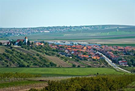 UMĚNÍM POZNÁVÁME SVÉ SOUSEDY * výstupy KVĚTEN 2011