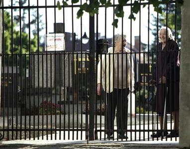 UMĚNÍM POZNÁVÁME SVÉ SOUSEDY * výstupy KVĚTEN 2011