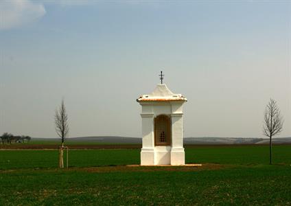 UMĚNÍM POZNÁVÁME SVÉ SOUSEDY * výstupy KVĚTEN 2011