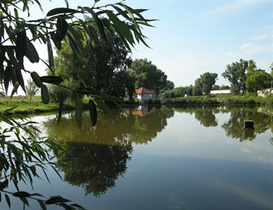 UMĚNÍM POZNÁVÁME SVÉ SOUSEDY * výstupy ČERVEN 2011