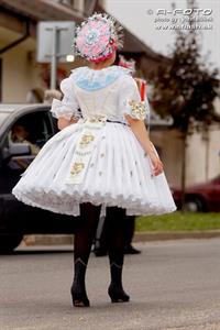 UMĚNÍM POZNÁVÁME SVÉ SOUSEDY * výstupy SRPEN 2011