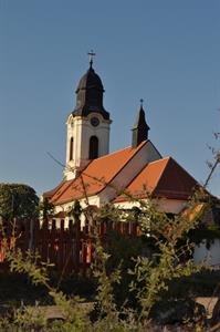 UMĚNÍM POZNÁVÁME SVÉ SOUSEDY * výstupy SRPEN 2011