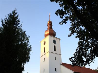 UMĚNÍM POZNÁVÁME SVÉ SOUSEDY * výstupy ZÁŘÍ 2011