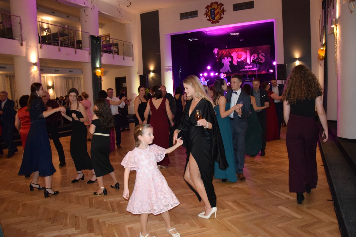Ples města Velké Pavlovice 2026 je historií