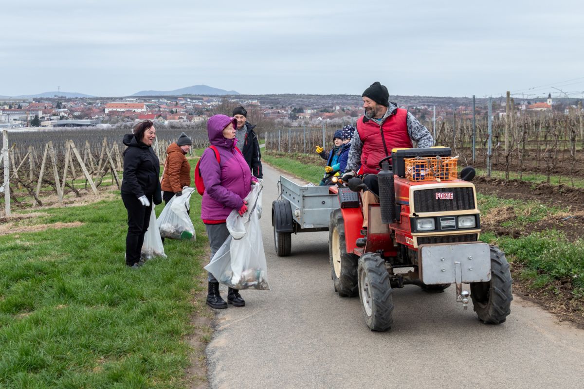 Sisyfovská práce, přesto se do ní opět Přátelé country pustili