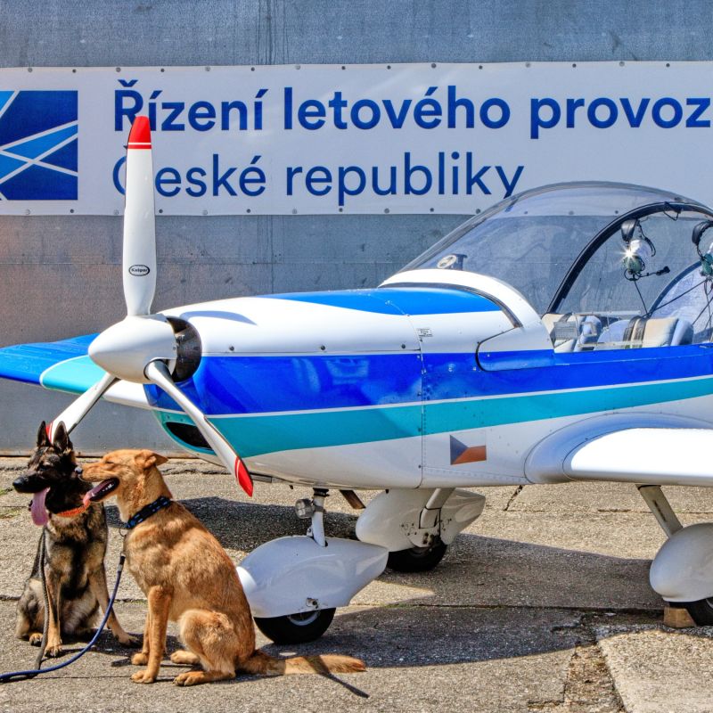 Velkopavlovické letiště patřilo dětem. Akci zkomplikoval silný vítr, o zábavu ale nouze nebyla