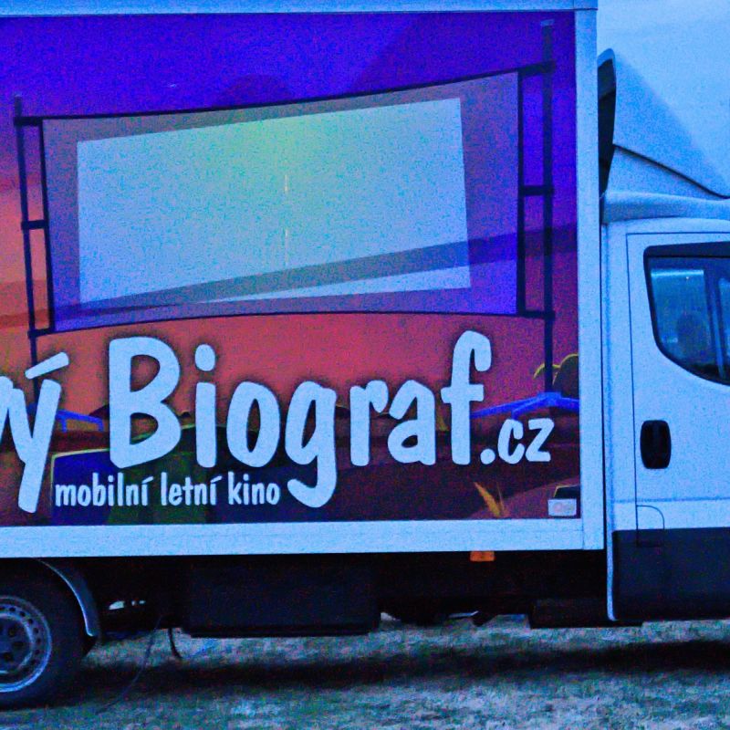 TOULAVÝ BIOGRAF je opět ve Velkých Pavlovicích – přijďte si užít kouzlo letního kina pod hvězdami! 