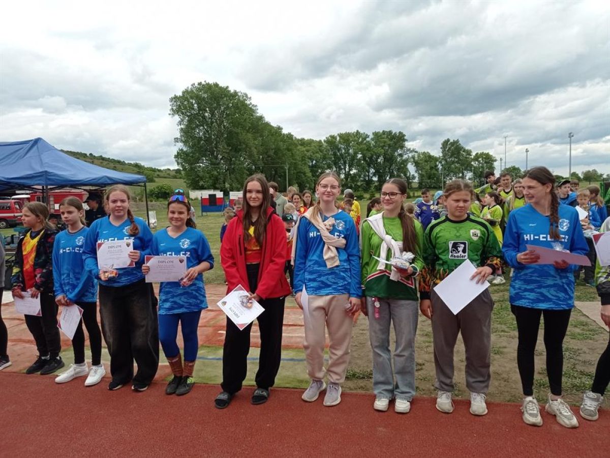 Mladí hasiči soutěžili na okresním kole v běhu na 60 m s překážkami a byli úspěšní